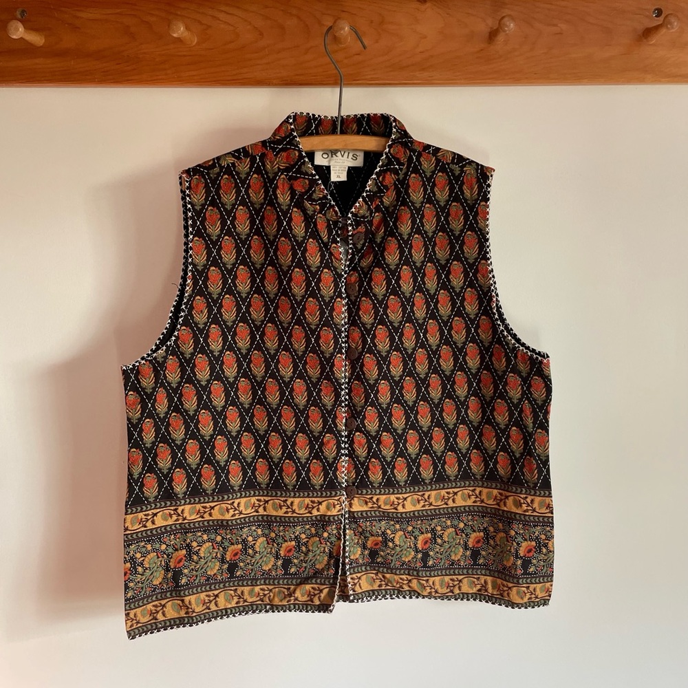 Cotton quilted look vest.